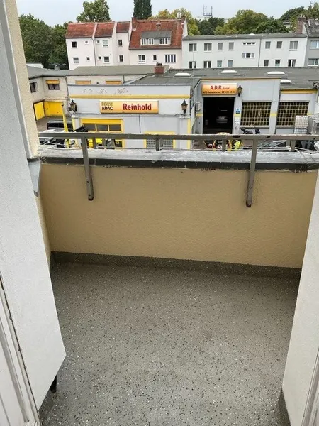 2-Zimmer-Apartment mit kleinem Balkon in Berlin-Reinickendorf — photo 1
